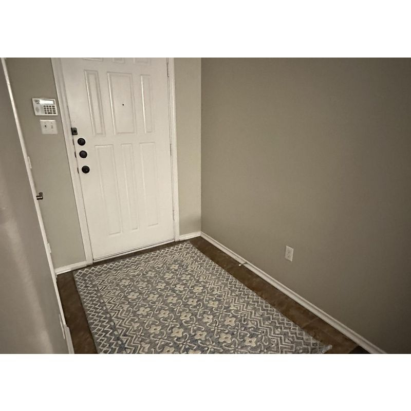 Blossom BLM114 Hand Tufted Accent Rug - Gray/Ivory - 2'x3' - Safavieh.