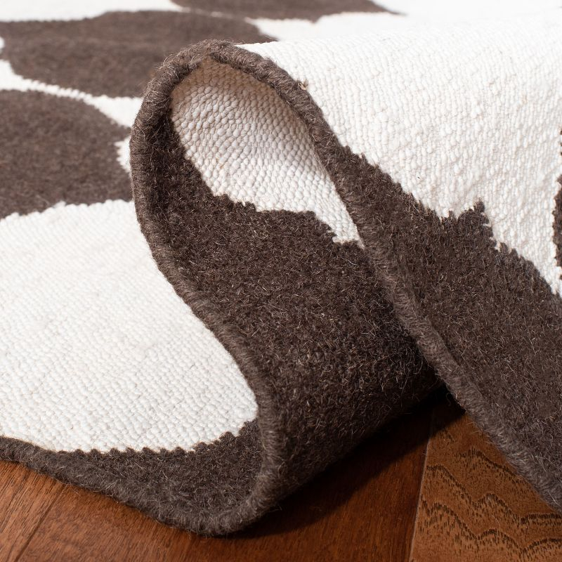 Dhurries DHU624 Hand Woven Accent Rug - Brown/Ivory - 2'6"x4' - Safavieh.