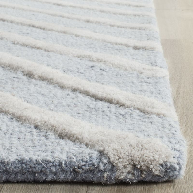 Cambridge CAM129 Hand Tufted Area Rug  - Safavieh