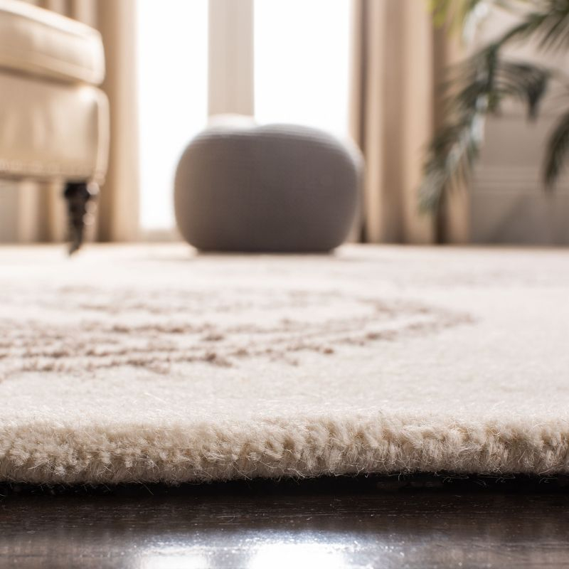 Bella BEL153 Hand Tufted Area Rug - Ivory/Beige - 4'x6' - Safavieh.