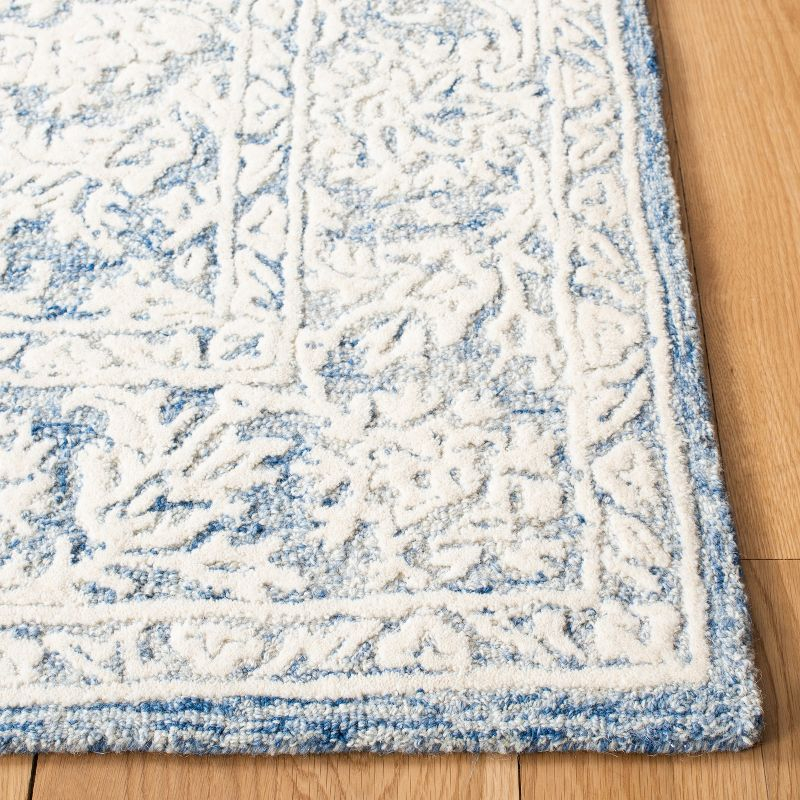 Metro MET864 Hand Tufted Indoor Accent Rug - Blue/Ivory - 3'x5' - Safavieh