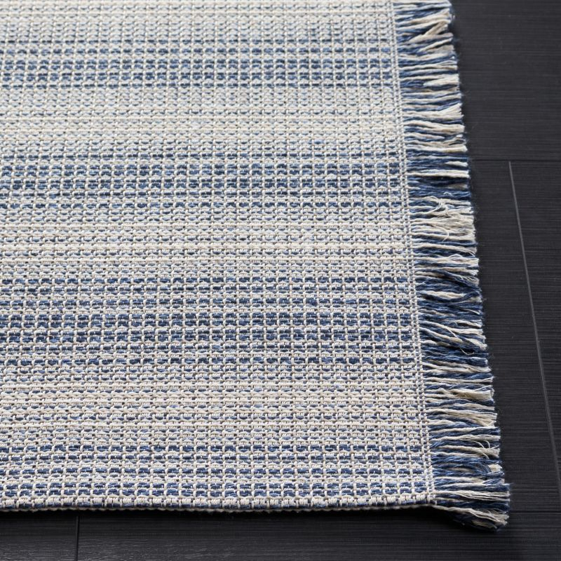 Augustine AGT501 Machine Made Indoor Area Rug - Ivory/Navy - 5'x7'-7" - Safavieh