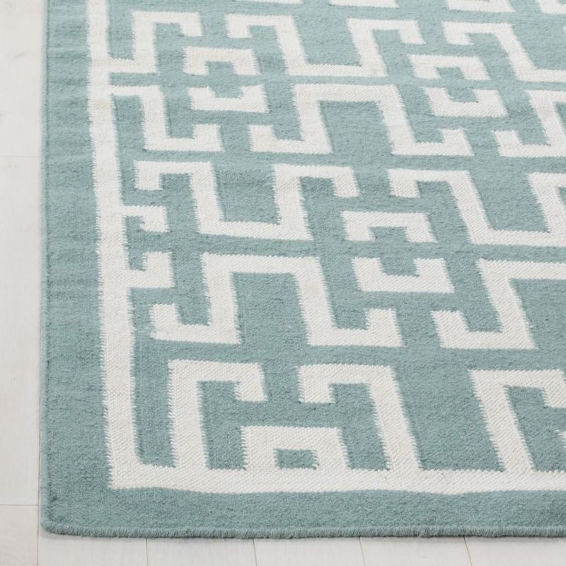 Dhurries DHU621 Hand Woven Flat Weave Accent Rug Seafoam / Ivory 3' X 5' - Safavieh.