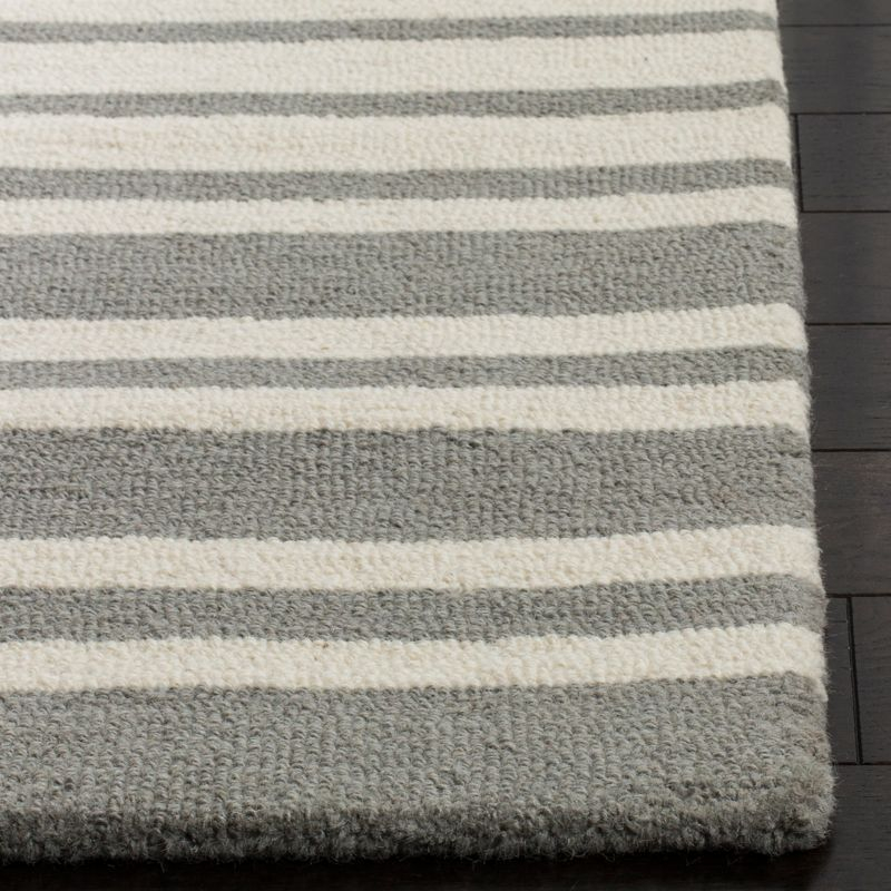 Safavieh Kids Barcode SFK917 Hand Tufted Indoor Accent Rug - Grey/Multi - 4'x6' - Safavieh