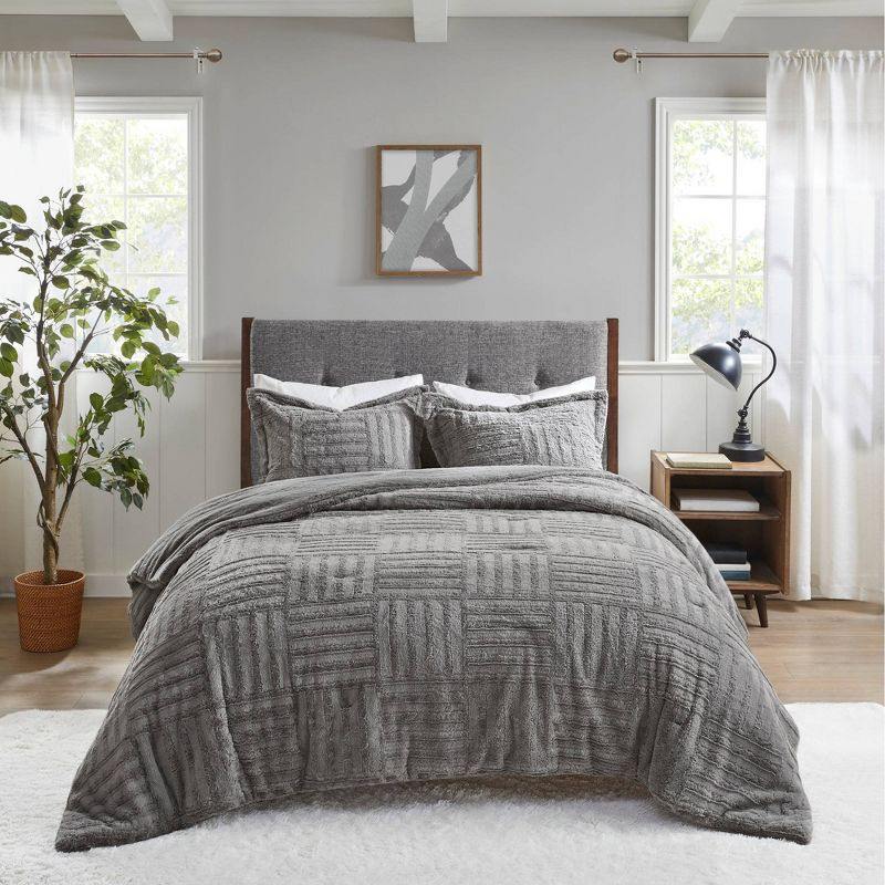 Gray Polar Brushed Faux Fur Comforter Mini Set Full/Queen 3pc: Madison Park, Hypoallergenic, Geometric Pattern, 3-Piece Set