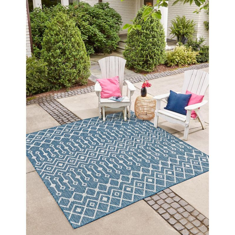 Unique Loom 5' 0 x 5' 0 Square Indoor/Outdoor Trellis Blue Area Rug