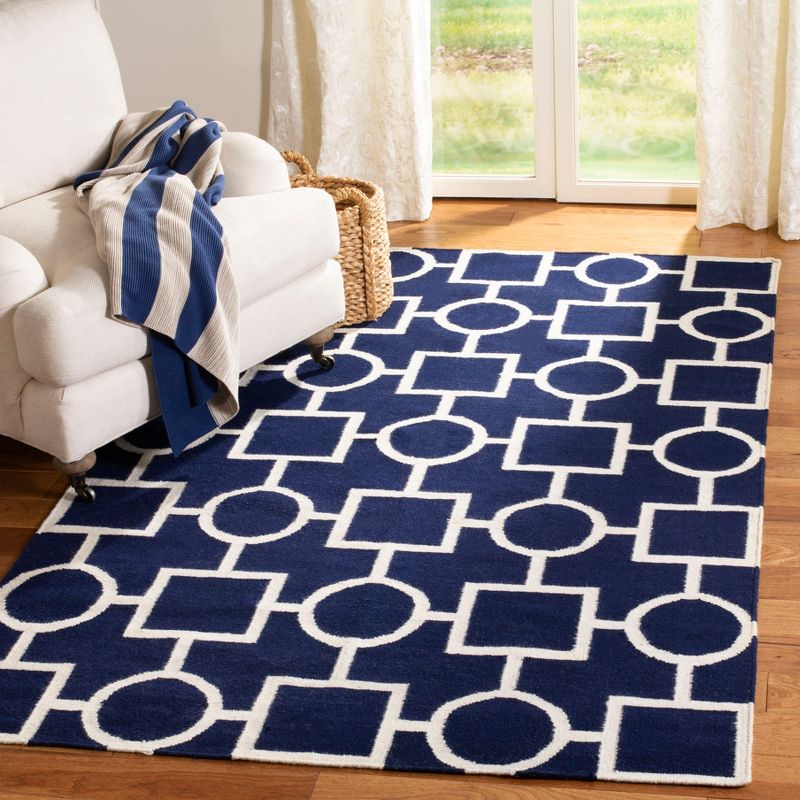 Dhurries DHU639 Hand Woven Area Rug - Navy/Ivory - 6'x9' - Safavieh.
