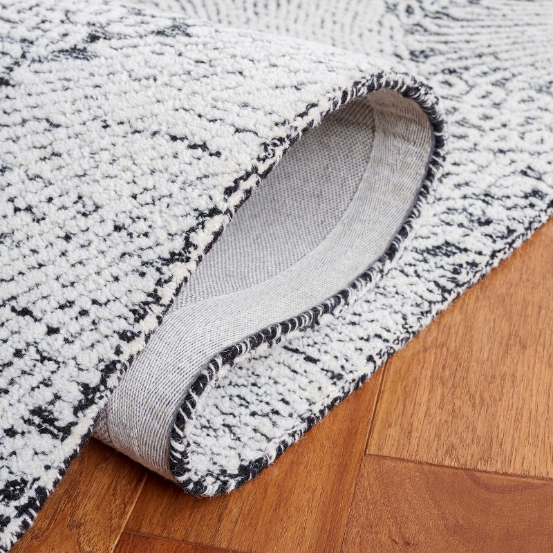 Ebony EBN105 Hand Tufted Indoor Area Rug - Black/Ivory - 6'x6' - Safavieh