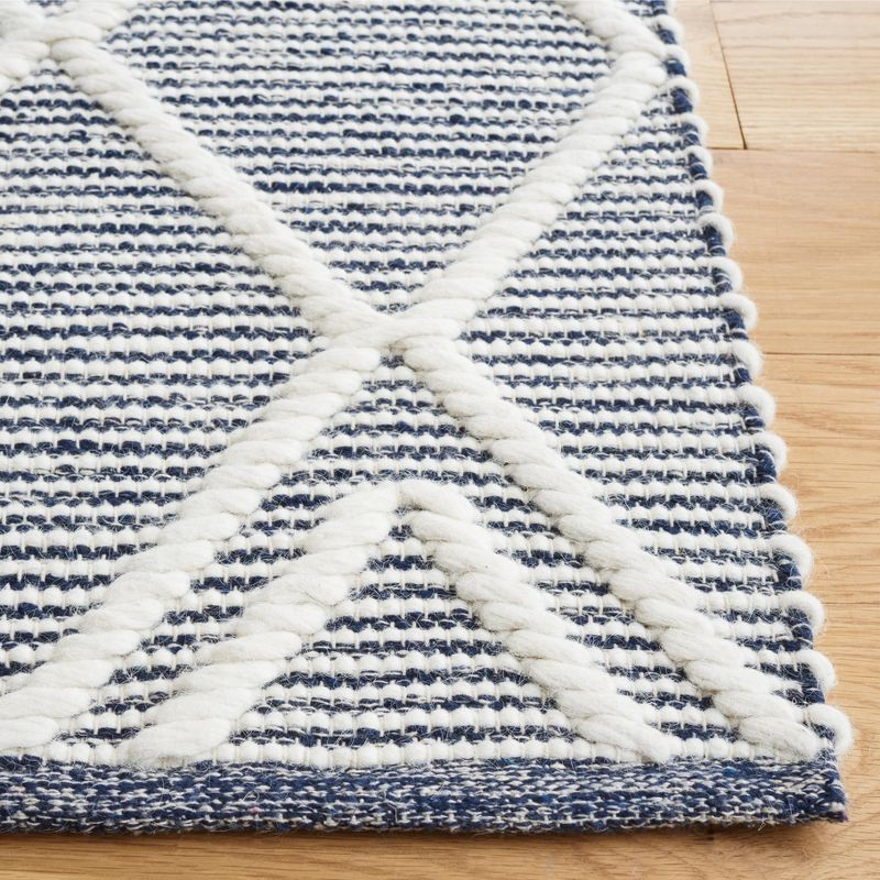Natura NAT832 Hand Woven Area Rug - Navy/Ivory - 4'x6' - Safavieh.