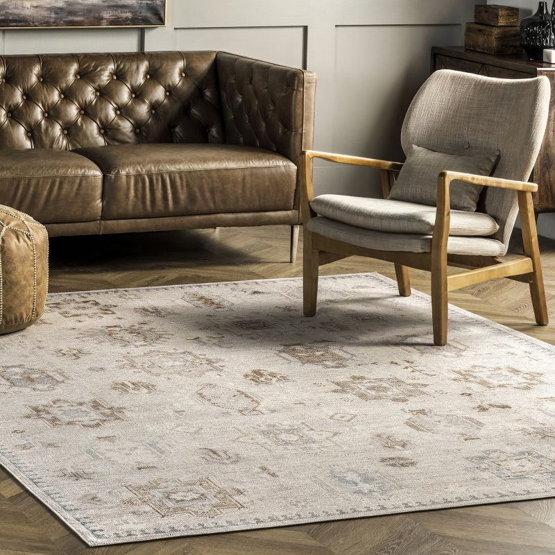 Nuloom Krystin Medallion 4x6 Machine Washable Indoor Area Rug for Living Room Bedroom Dining Room Kitchen, Beige/Ivory