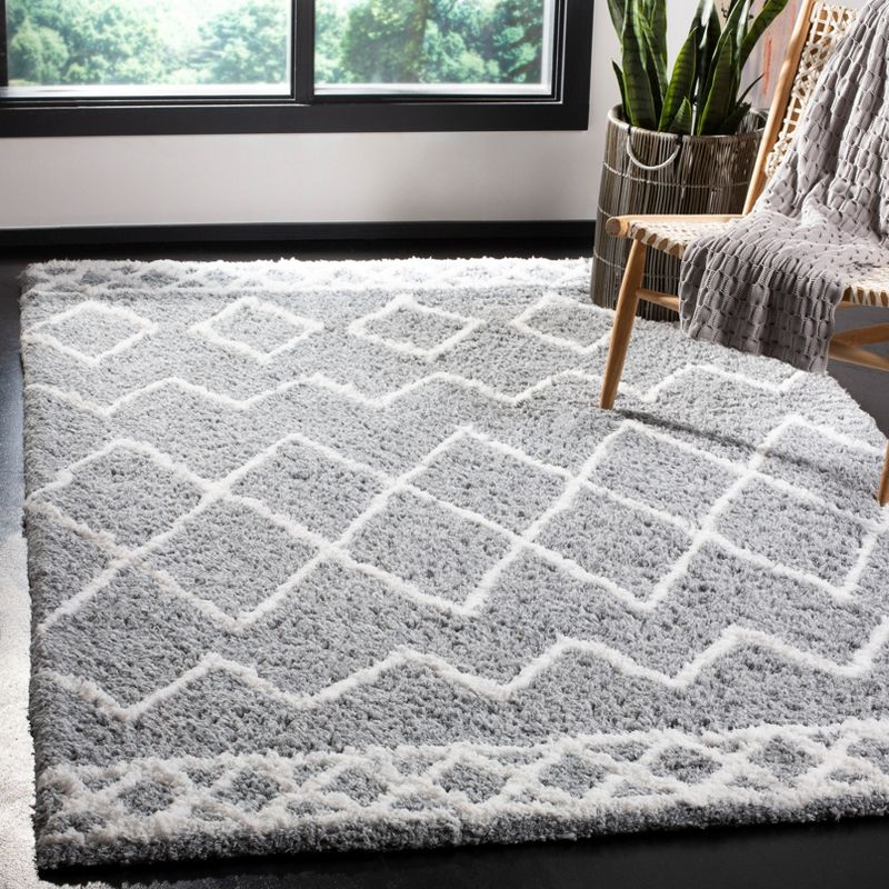 Equinox Shag EQS711 Hand Tufted Indoor Area Rug - Grey/Cream - 4'x6' - Safavieh