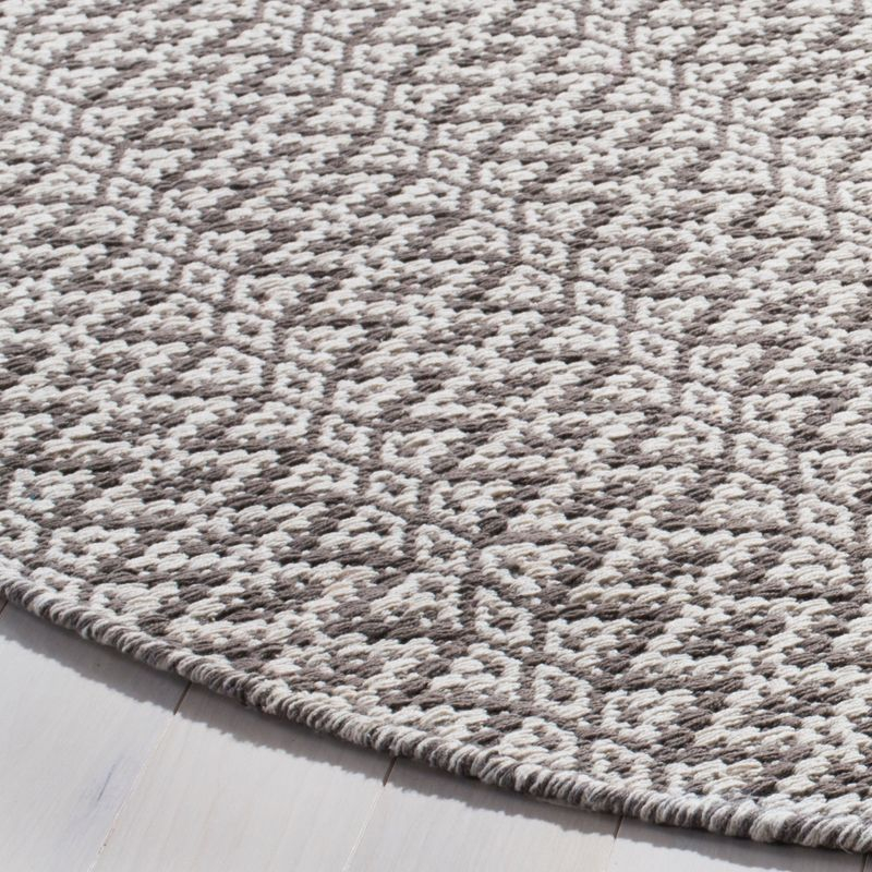 Montauk MTK716 Hand Woven Indoor Accent Rug - Ivory/Grey - 4' Round - Safavieh