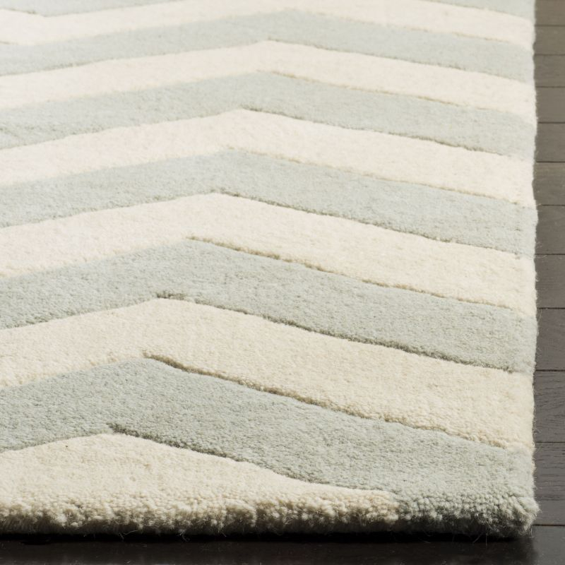 Chatham CHT715 Tufted Indoor Area Rug - Grey/Ivory - 6'x9' - Safavieh