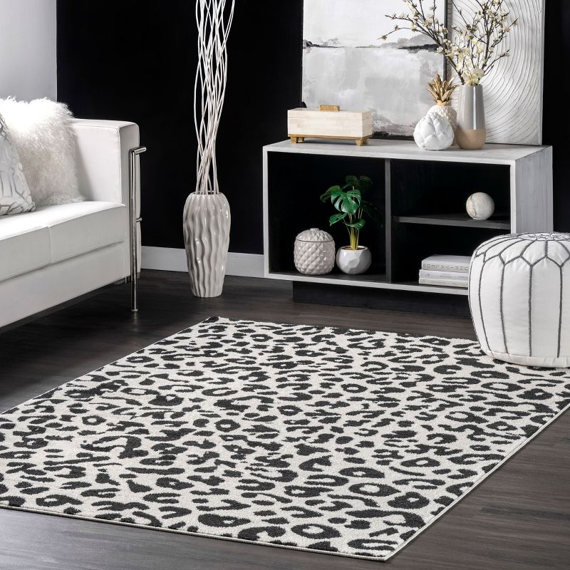Nuloom Leopard Animal 8x10 Indoor Area Rug for Living Room Bedroom Dining Room Kitchen, Dark Grey/Ivory