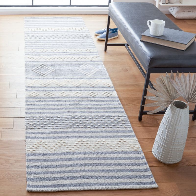 Striped Kilim STK511 Hand Woven Runner Rug - Silver/Ivory - 2'3"x9' - Safavieh.