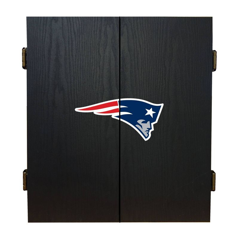 NFL New England Patriots Fan's Choice Dartboard Set