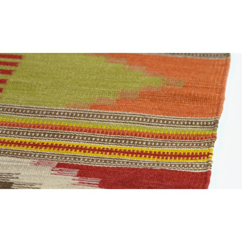 Kilim NVK177 Hand Woven Area Rug - Red/Multi - 6'x9' - Safavieh.