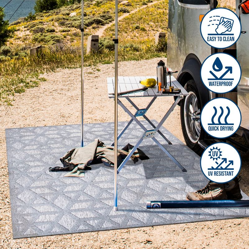 5'x8' Talaia Neutral Geometric Indoor/Outdoor Area Rug, Light Gray - JONATHAN Y