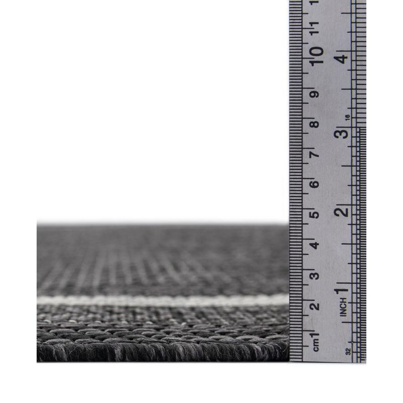 Unique Loom 8' 0 x 8' 0 Octagon Indoor/Outdoor Border Black Area Rug