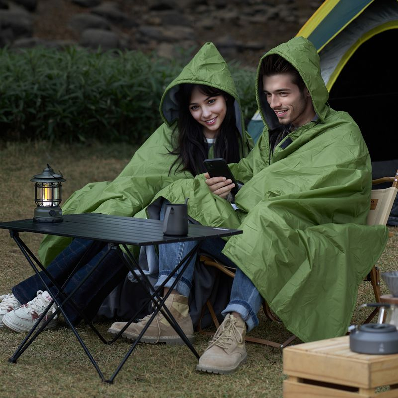 VEVOR Camping Blanket, Large Warm Wearable Stadium Blanket, Waterproof & Windproof, Polyester Fleece, Flame Retardant, 79" x 59", Army Green