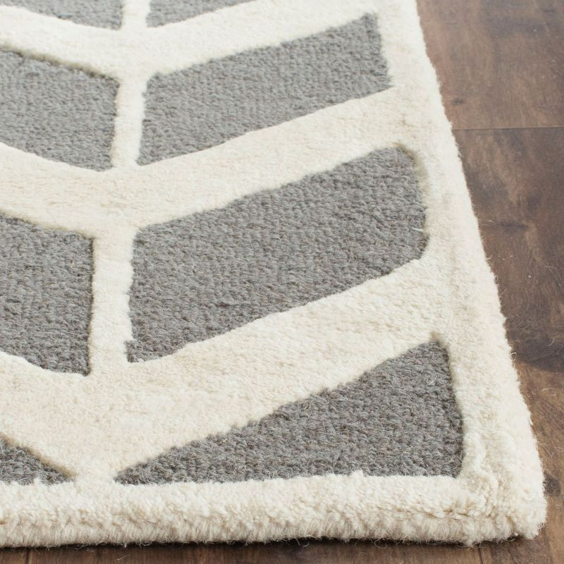 Cambridge CAM718 Tufted Indoor Area Rug - Dark Grey/Ivory - 9'x12' - Safavieh