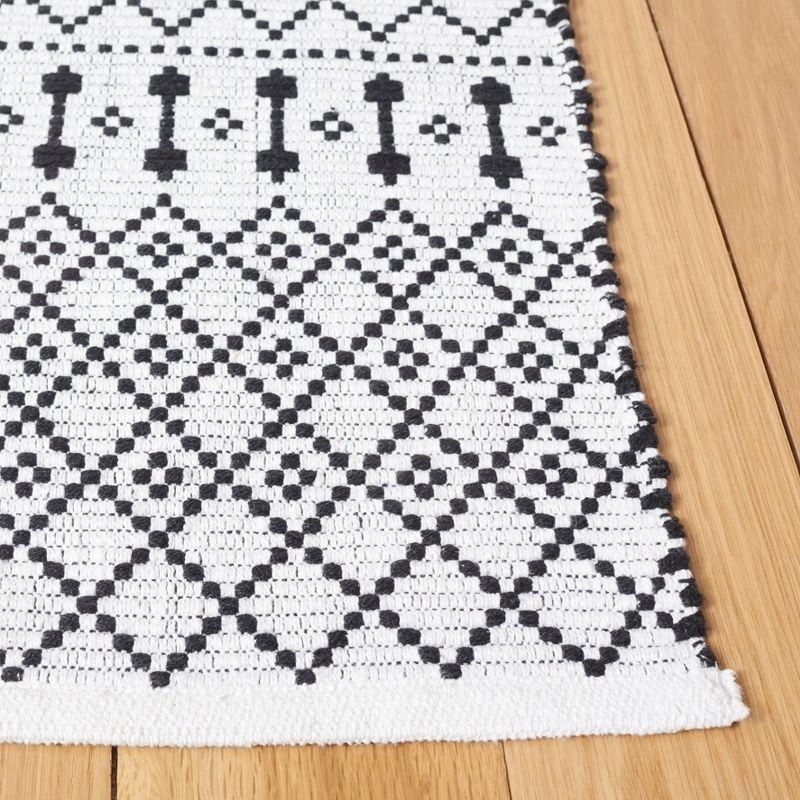 Kilim KLM704 Hand Woven Area Rug - Ivory/Black - 8'x10' - Safavieh.