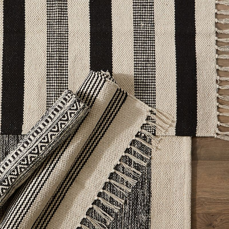 Design Imports Modern Dobby Stripe - Black - 2 X 3 Ft