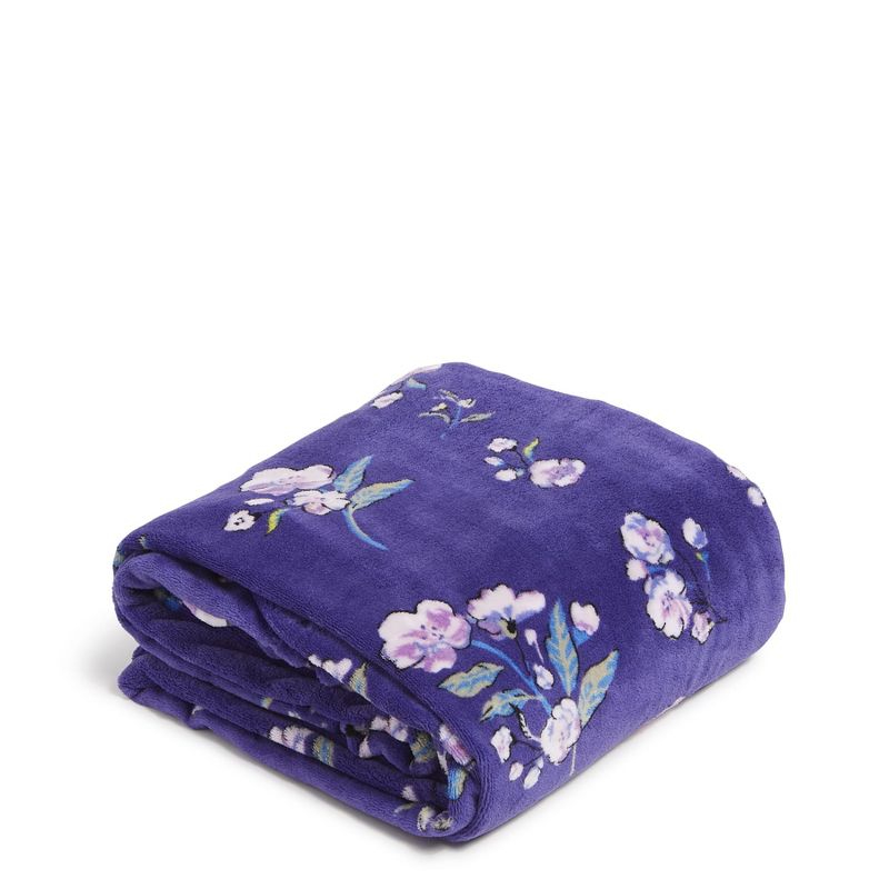 Vera Bradley Women's Outlet Fleece Throw Blanket Wild Roses