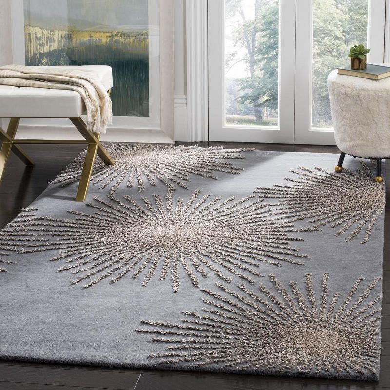 Soho SOH712 Hand Tufted Indoor Area Rug - Dark Grey/Silver - 6'x9' - Safavieh.