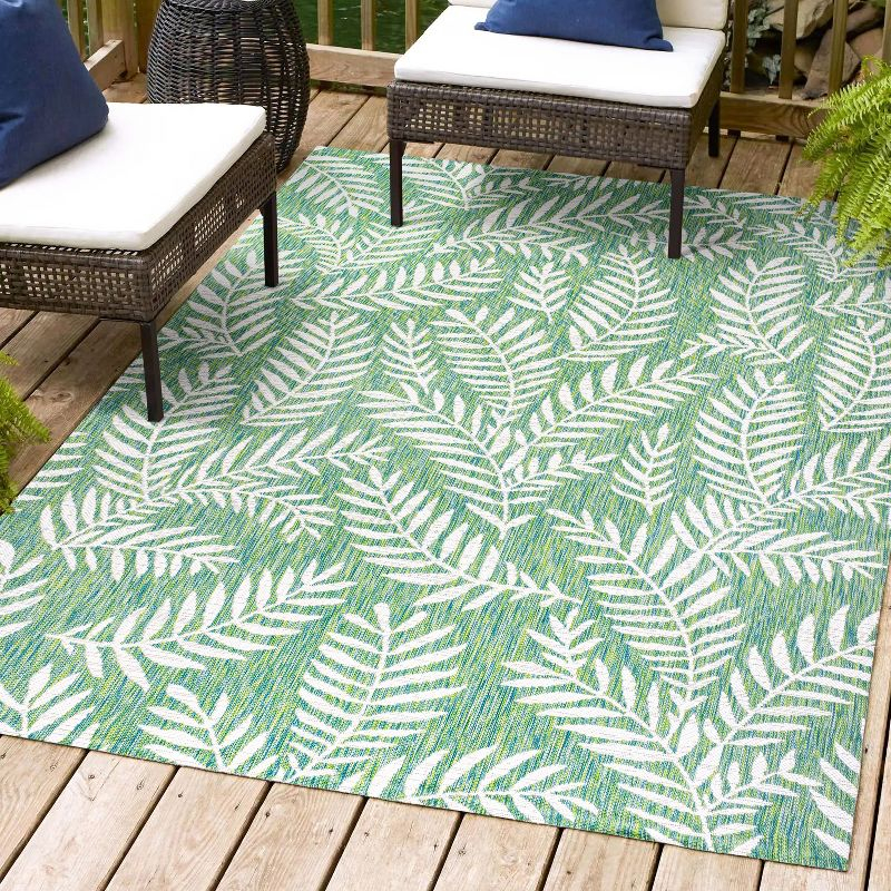 4' x 6' Nevis Palm Frond Indoor/Outdoor Area Rug, Cream/Green - JONATHAN Y