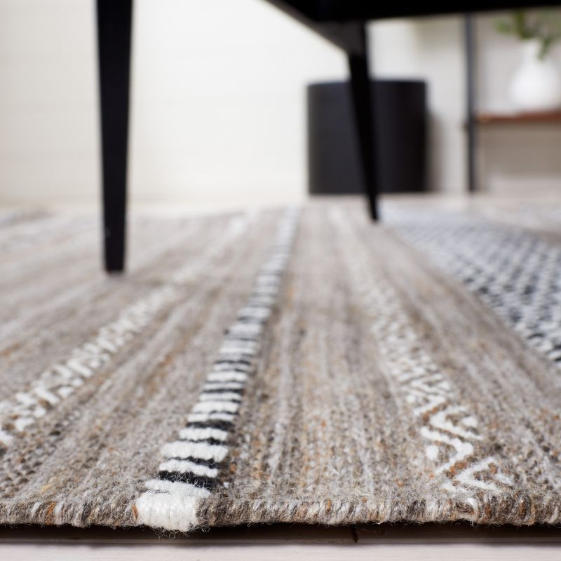 Striped Kilim STK101 Hand Woven Area Rug - Black/Ivory - 8'x10' - Safavieh.
