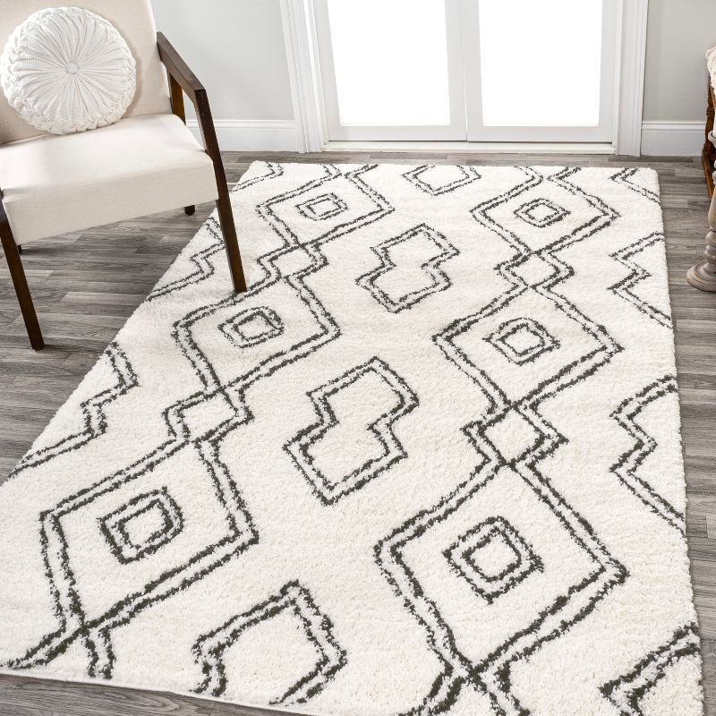 3'x5' Deia Moroccan Style Diamond Shag Area Rug, White/Black - JONATHAN Y