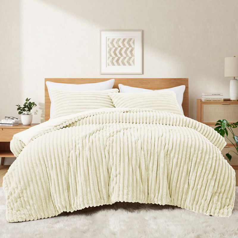 Peace Nest Flannel Fleece Plush Fuzzy Comforter Set Fluffy Bedding Set with 2 Pillowcases, Cream, Queen