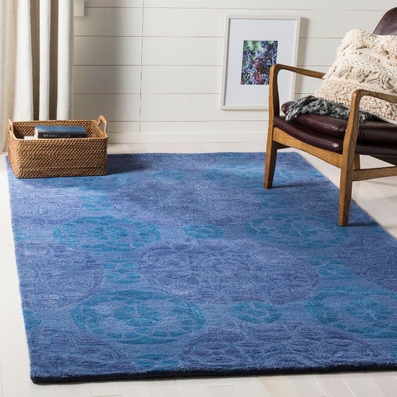 Wyndham WYD376 Hand Tufted Area Rug - Blue - 8'x10' - Safavieh.