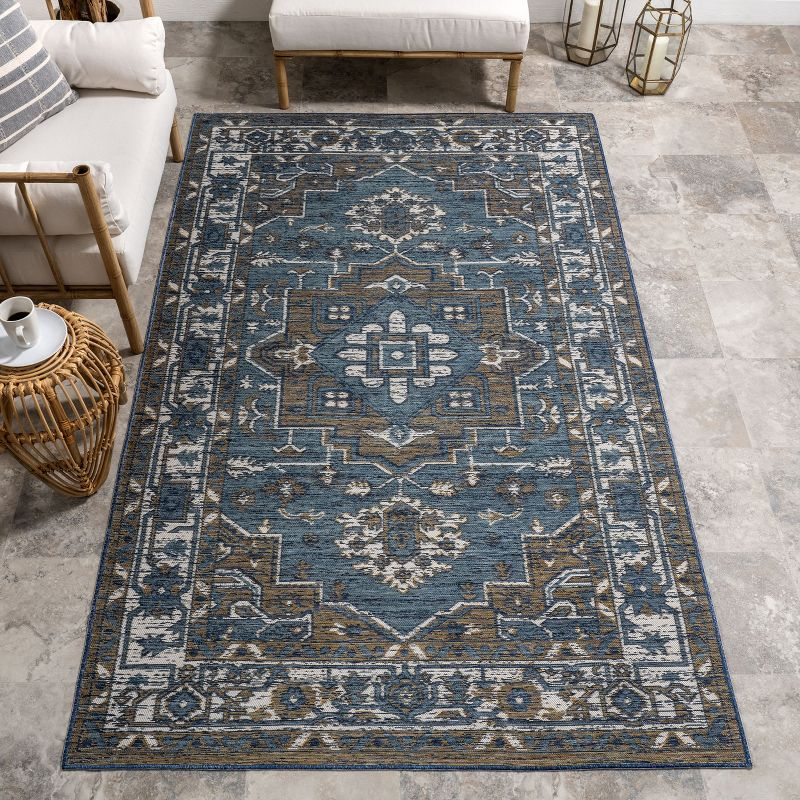 Nuloom Jamie Indoor/Outdoor Reversible Area Rug, 5' x 8', Cream & Blue