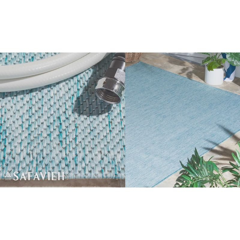 Beach House BHS218 Power Loomed Indoor/Outdoor Area Rug - Aqua - 5'3"x5'3" - Safavieh