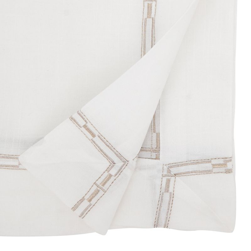Saro Lifestyle Luxurious Tablecloth with Intricate Embroidery, 65"x90", Gold