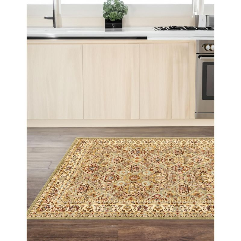 Unique Loom 3' 1 x 5' 3 Light Green Voyage Colonial Area Rug