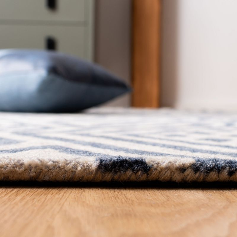 Micro-Loop MLP611 Hand Tufted Area Rug - Blue/Ivory - 5'x5' - Safavieh.