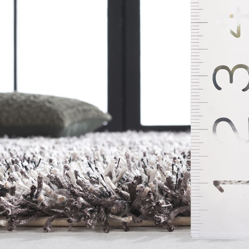 Shag SG531 HAND TUFTED Area Rug - Platinum/Ivory - 7'x7' - Safavieh.