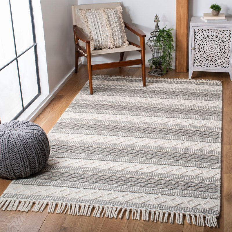 Natura NAT859 Hand Woven Indoor Accent Rug - Ivory/Grey - 3'x5' - Safavieh