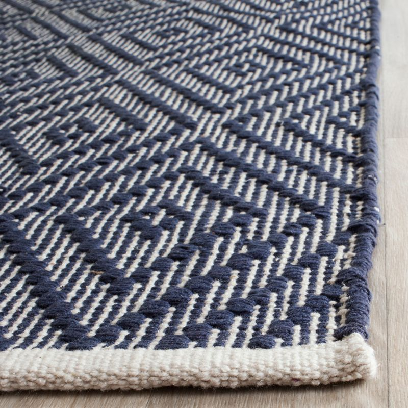 Montauk MTK811 Hand Woven Runner Rug - Navy/Ivory - 2'3"x7' - Safavieh.