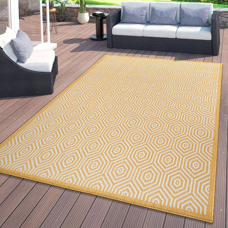 World Rug Gallery Modern Geometric Textured Flat Weave Indoor/Outdoor Area Rug - YELLOW 5' X 7'