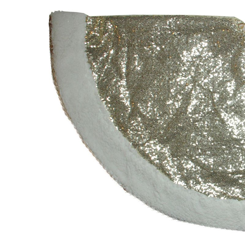 Northlight Seasonal 47" Round Sherpa Border Christmas Tree Skirt