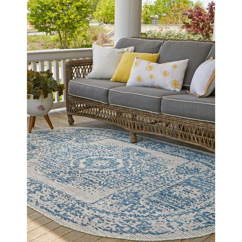 Unique Loom 5' 3 x 8' 0 Oval Indoor/Outdoor Traditional Blue Area Rug