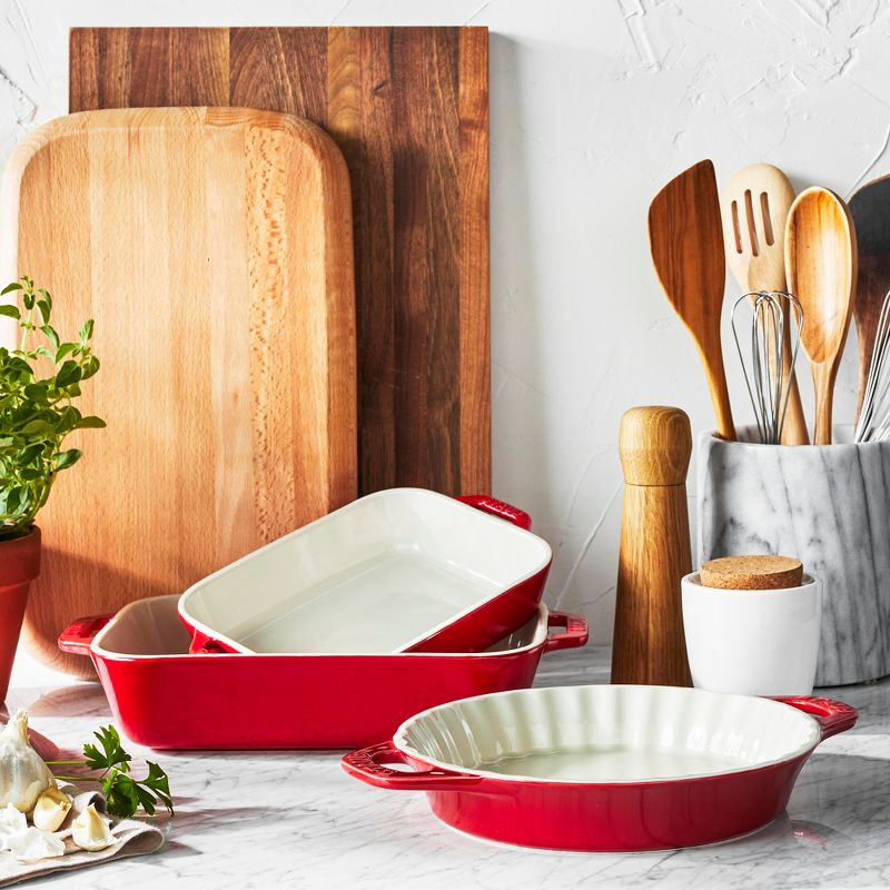Staub Ceramic 9-inch Pie Dish