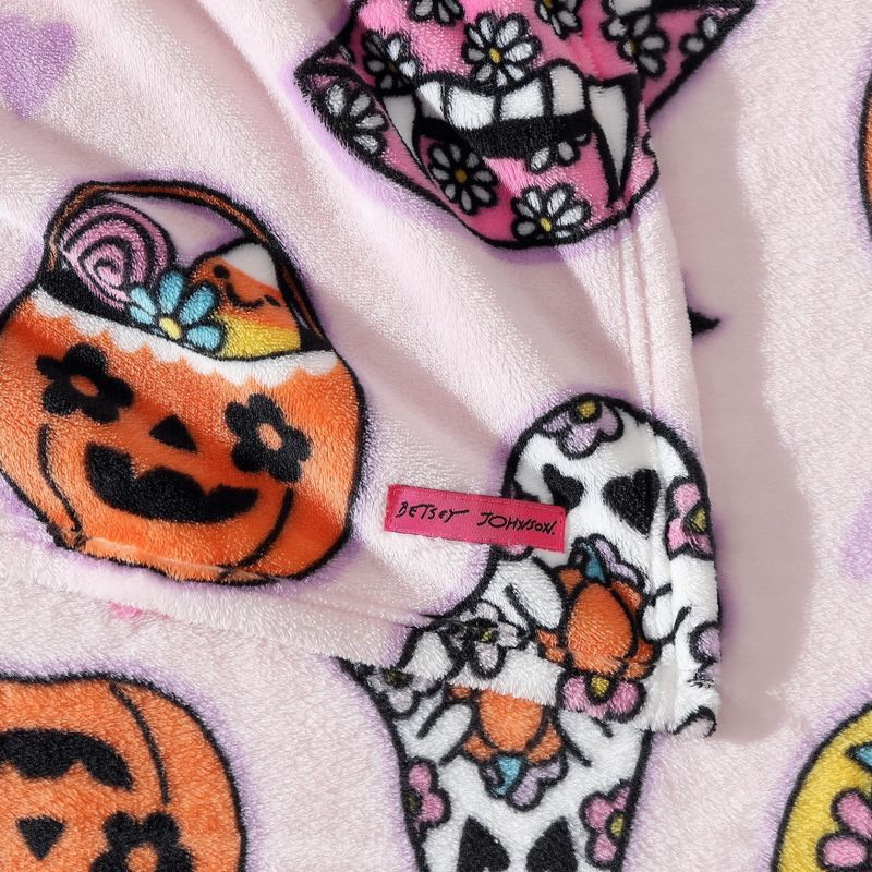 Betsey Johnson Retro Halloween - Pink 50" X 70" Throw Blanket