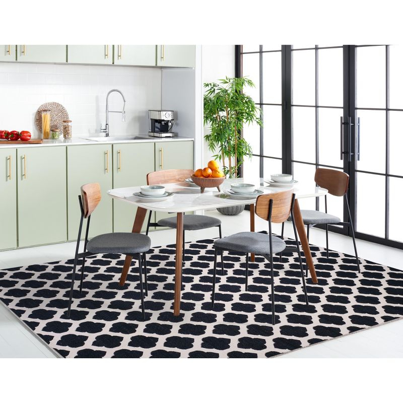 Montauk MTK723 Hand Woven Area Rug - Black/Ivory - 3'x5' - Safavieh.