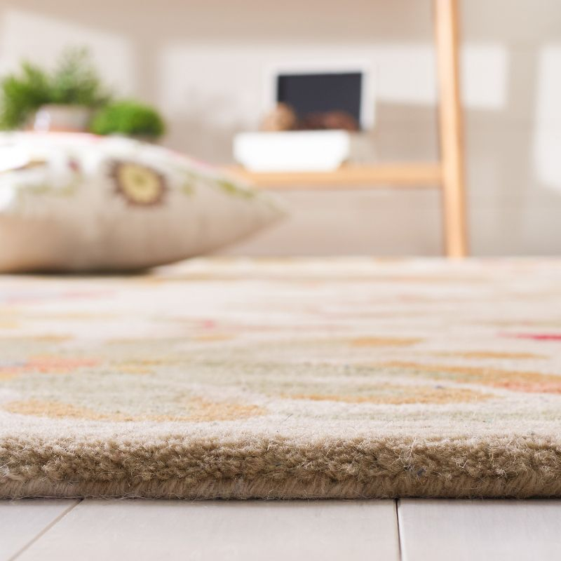 Soho SOH702 Hand Tufted Indoor Area Rug - Ivory/Sage - 7'6"x9'6" - Safavieh