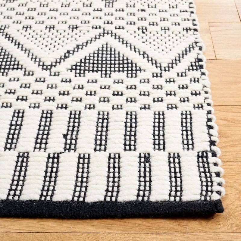 Natura NAT853 Hand Woven Area Rug - Ivory/Black - 8'x10' - Safavieh.